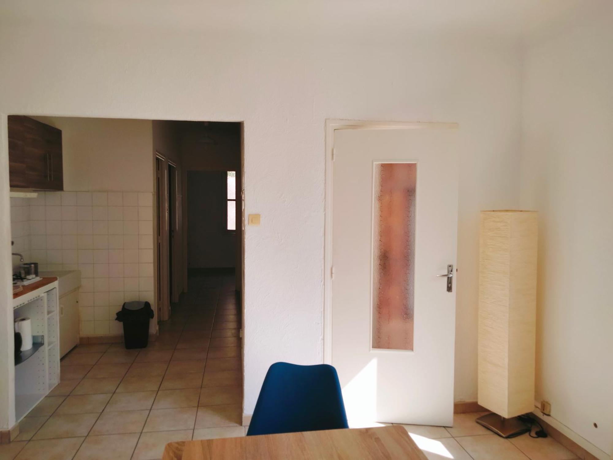 Cosy Courtesoun Apartment Courthézon Екстериор снимка