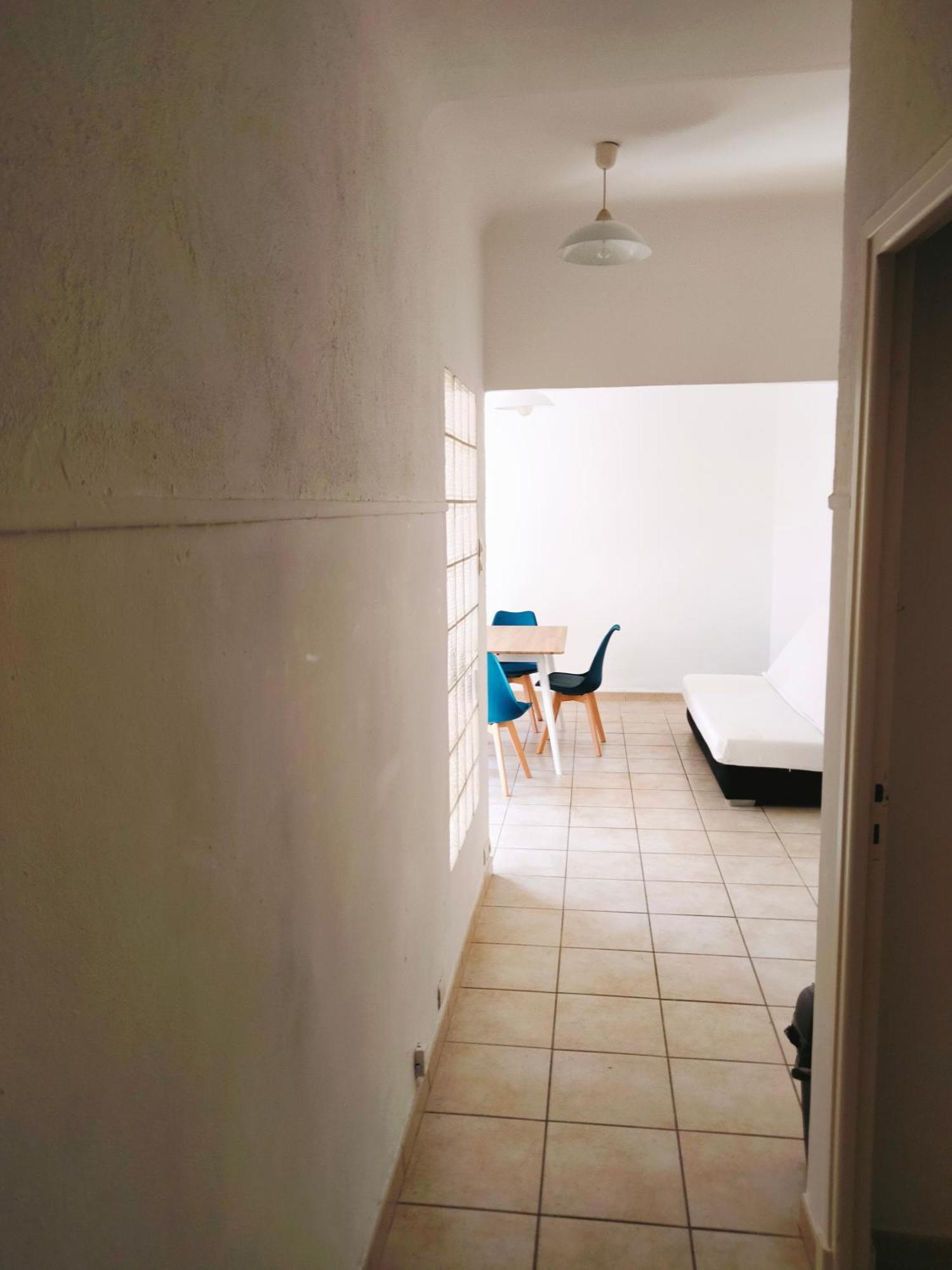 Cosy Courtesoun Apartment Courthézon Екстериор снимка