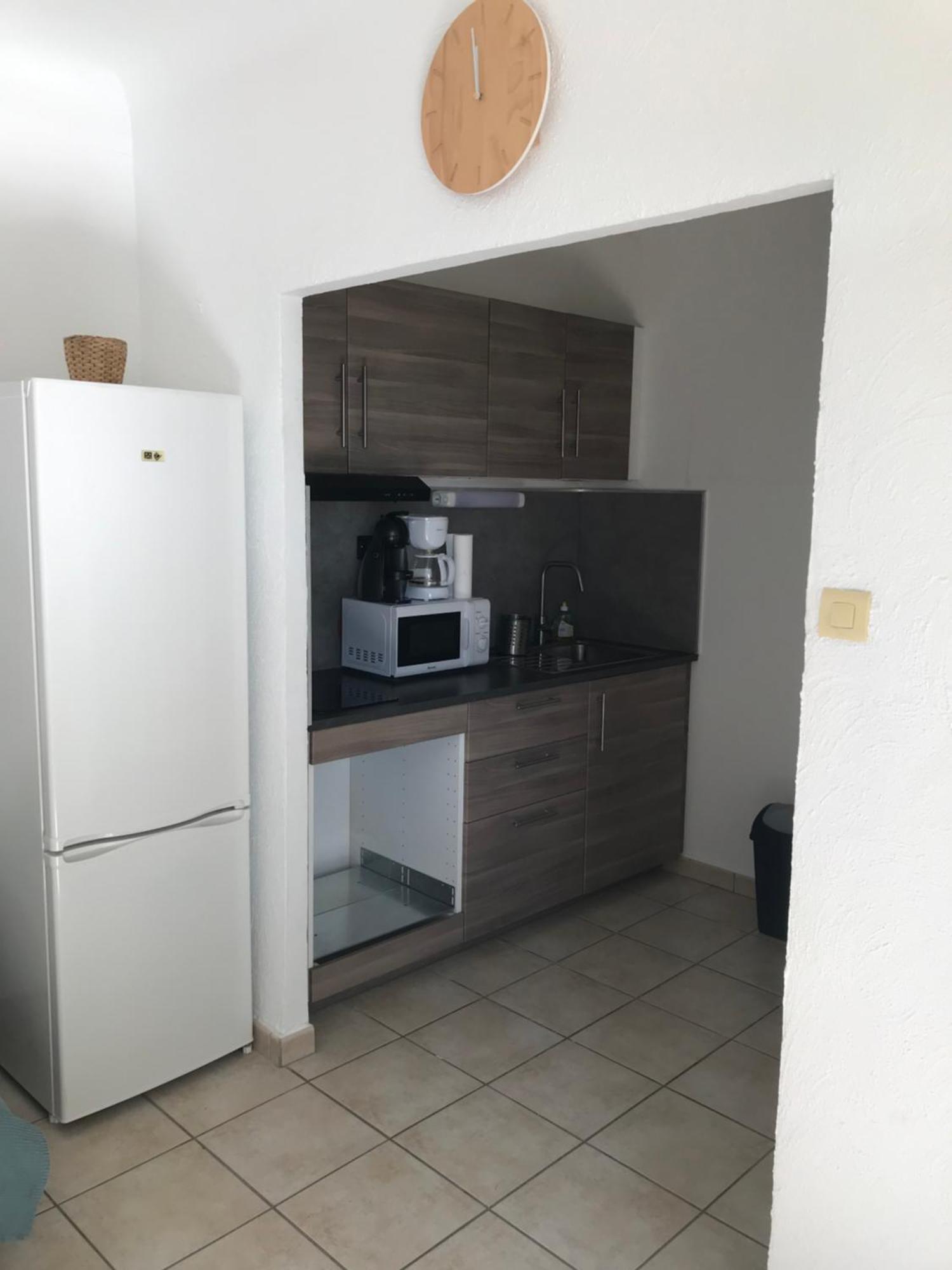 Cosy Courtesoun Apartment Courthézon Екстериор снимка